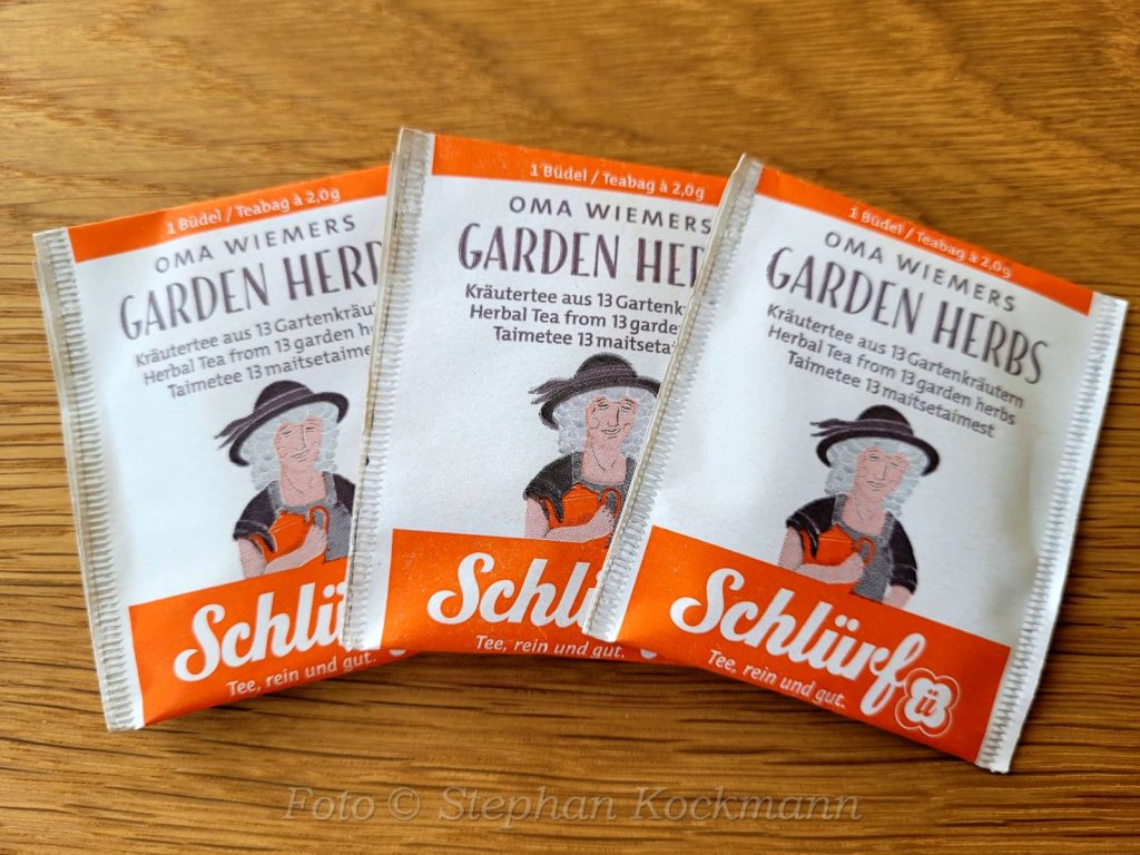 Teebeutel Marke "Schlürf" mit Oma Wiemers Garden Herbs.