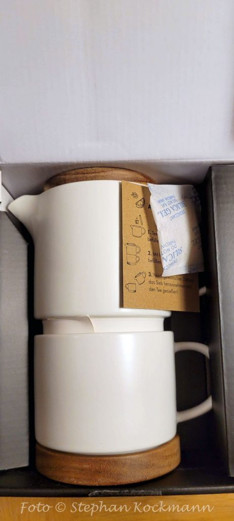 Teekanne und Tasse im Set von Besser im Glas