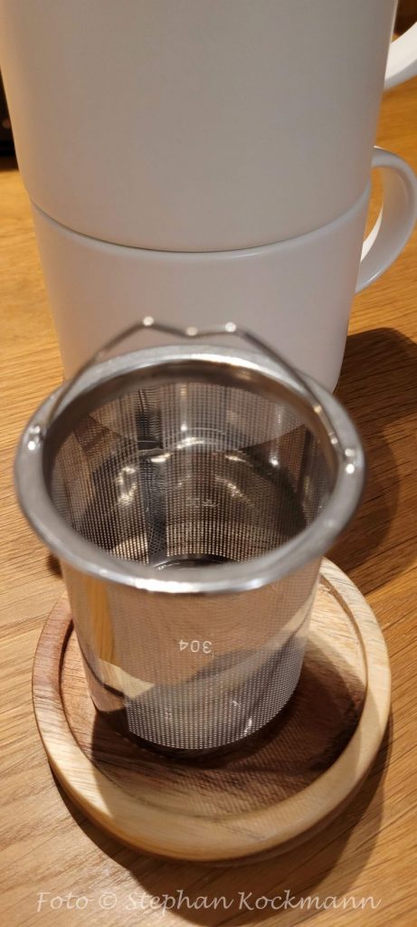 Teekanne und Tasse im Set von Besser im Glas