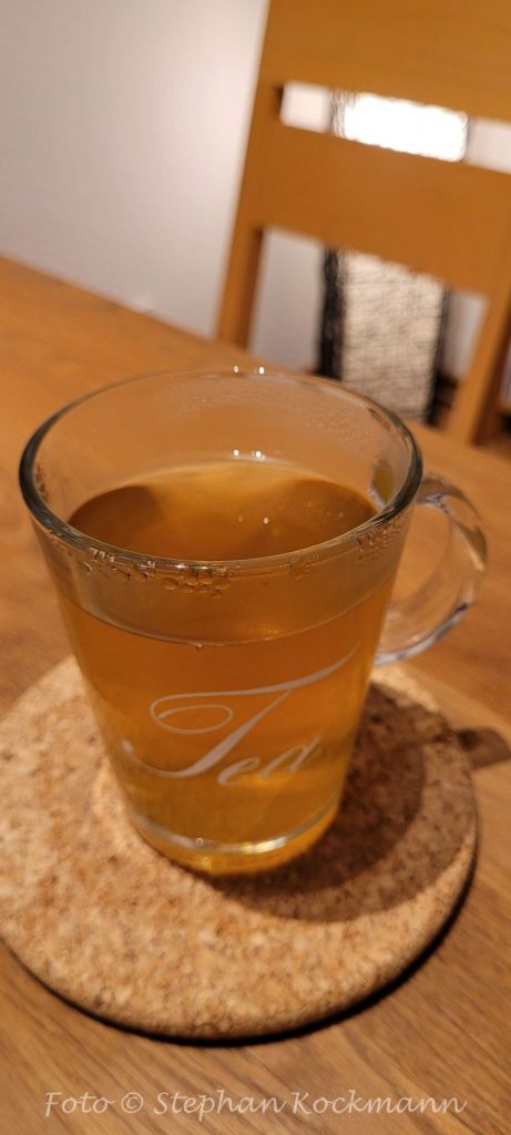 Tee von Besser im Glas